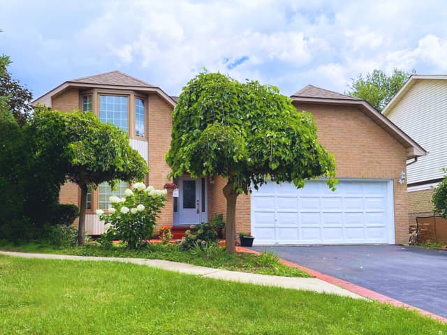 309 Amberly Blvd. Hamilton On L9g 4b6