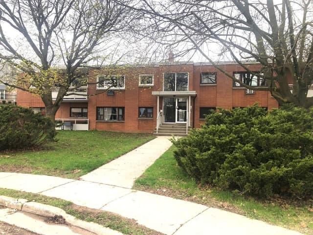 1 Sunnylea Cres. 5 Guelph On N1e 1w1