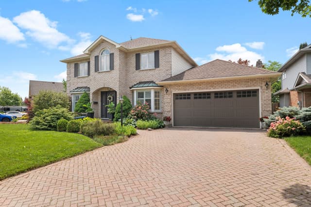 28 Arbour Glen Dr. St Catharines On L2w 1b3