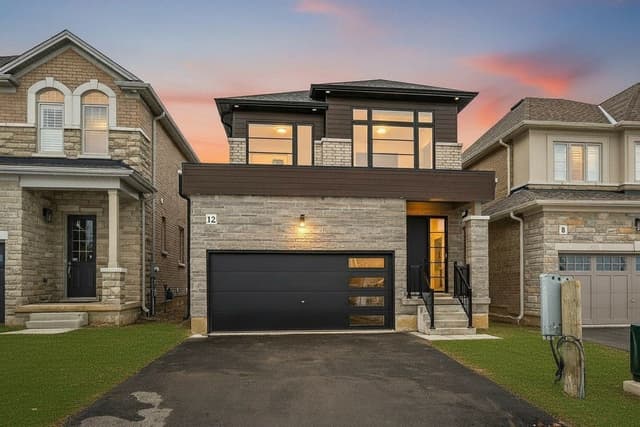 12 Shady Oaks Trail Hamilton On L9b 0e9
