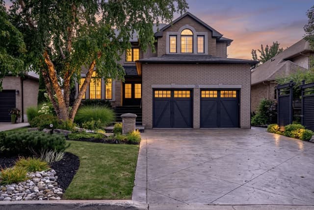 55 Chianti Cres. Hamilton On L8e 5w3