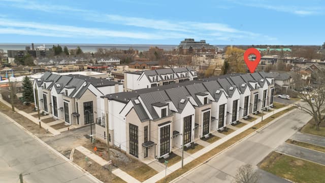 2284 Sovereign St. Oakville On L6l 1l6