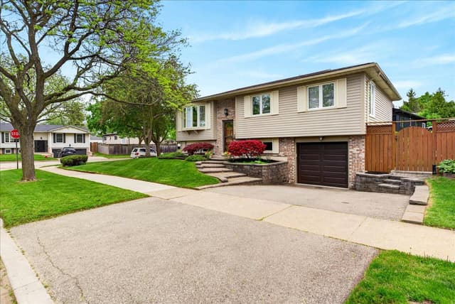 4452 Delaney Dr. Burlington On L7l 5j2
