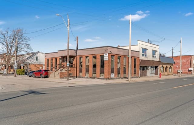 1219 Main St. E 1B & C Hamilton On L8k 1a5