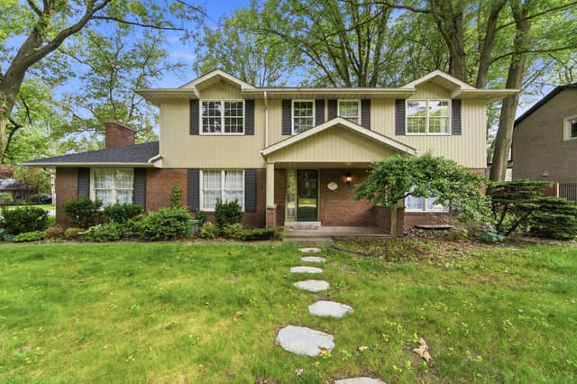 312 Dalewood Dr. Oakville On L6j 4p5