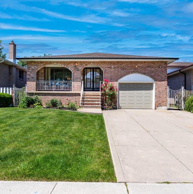 102 Markson Cres. Hamilton On L8t 4w4