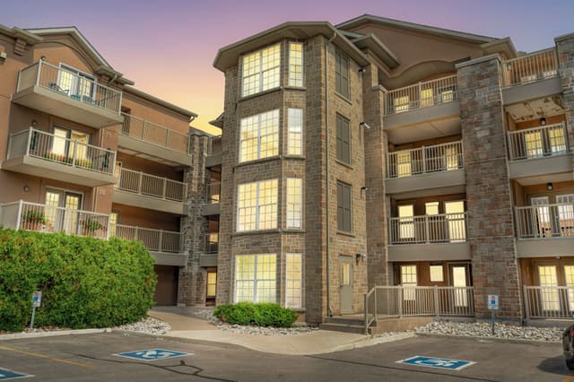 1460 Bishops Gate 212 Oakville On L6m 4n5