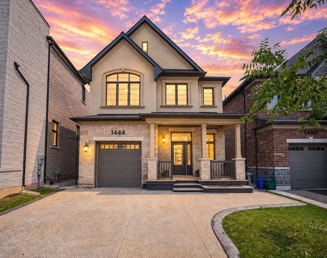 1444 Varelas Passage Oakville On L6h 3s3
