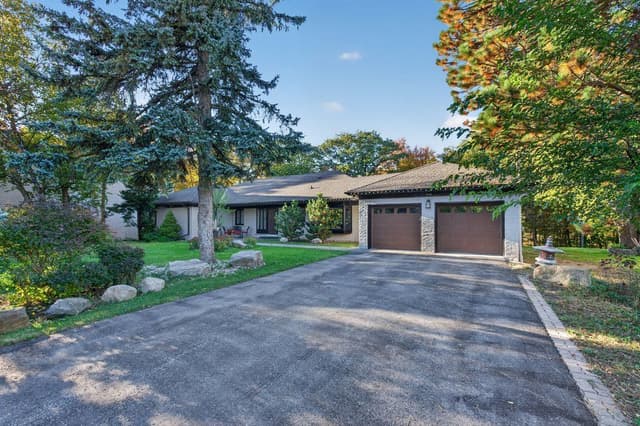 140 Sandringham Dr. Toronto On M3h 1e3