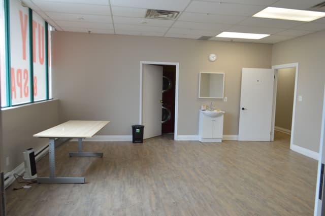 1900 Dundas St. E 203 Mississauga On L4x 1l9