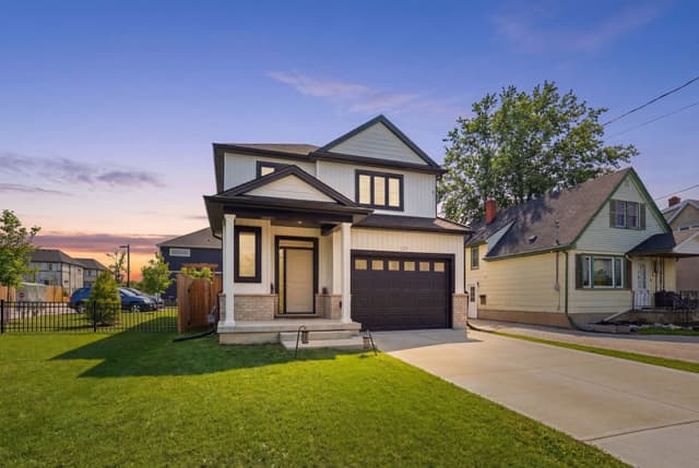 121 Moffatt St. St Catharines On L2p 2l7