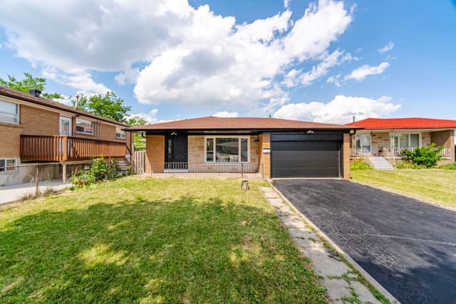 7493 Netherwood Rd. Mississauga On L4t 2n7