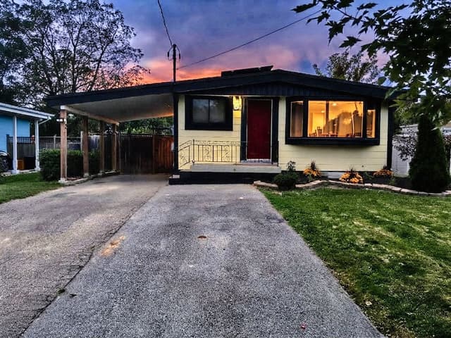 134 Deschene Ave. Hamilton On L9a 3k1