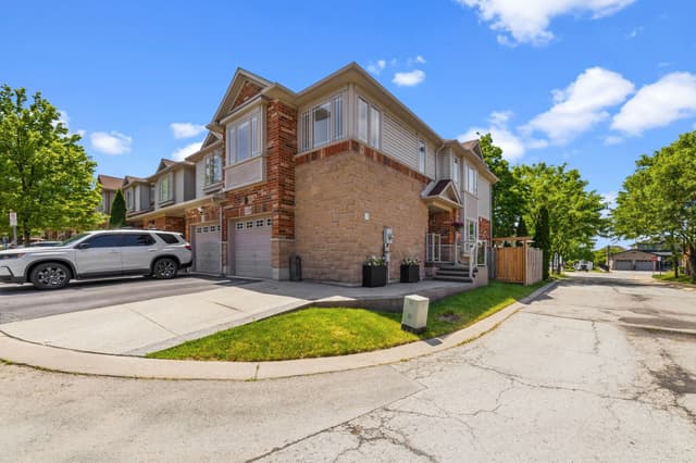 242 Upper Mount Albion Rd. 13 Hamilton On L8j 0b1