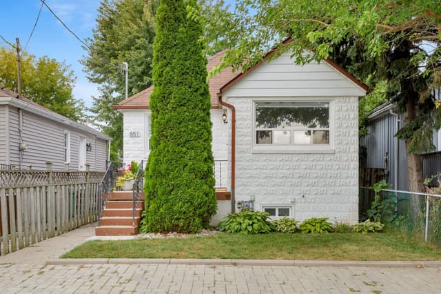 851 Fourth St. Mississauga On L5e 1j7