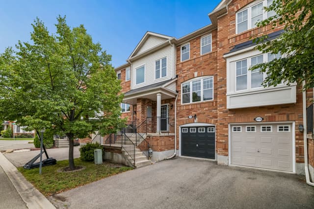 2408 Coho Way Oakville On L6m 0g6