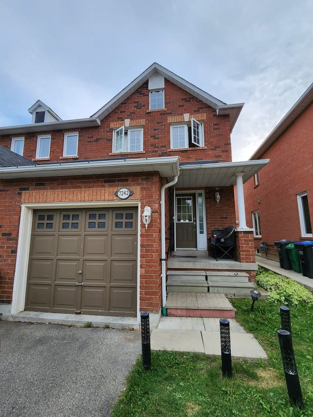7242 Waldorf Way Mississauga On L5n 7p8