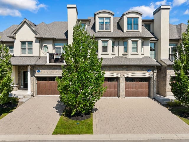 8 St Andrews Ln. S Niagara-on-the-lake On L0s 1j0