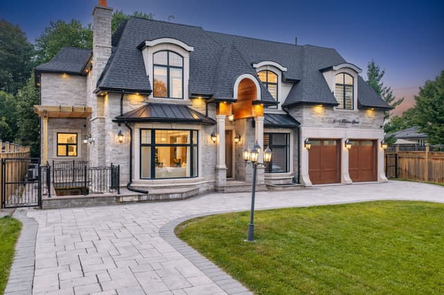 2115 Rebecca St. Oakville On L6l 2a4