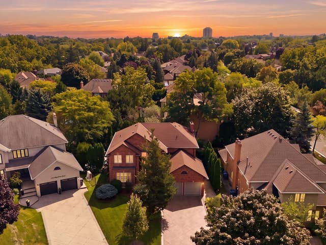 1820 Shady Creek Ct. Mississauga On L5l 3w2