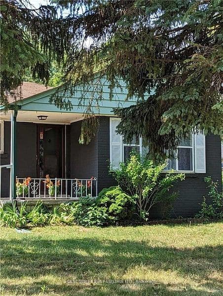 320 Ashbury Rd. Oakville On L6k 2m4