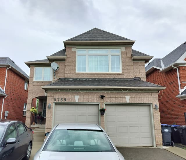 5769 Greensboro Dr. Mississauga On L5m 5v1