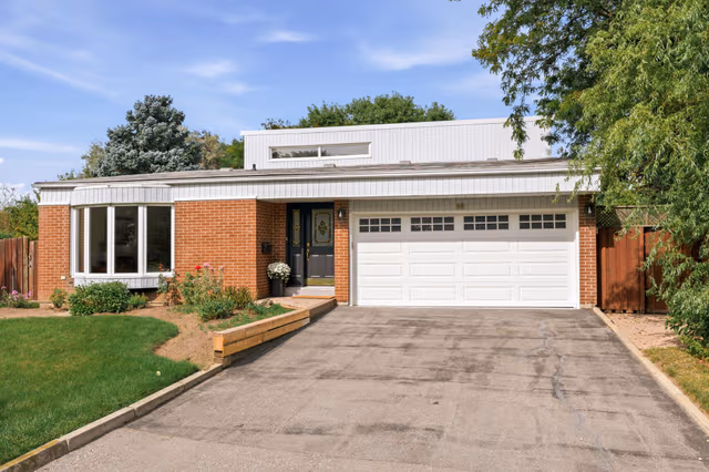 60 Bowshelm Ct. Mississauga On L5n 1k1