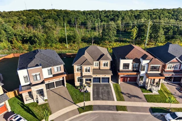 80 Elstone Pl. Hamilton On L8b 1y9