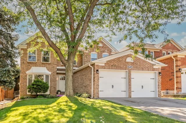 1542 Hollywell Ave. Mississauga On L5n 4p5