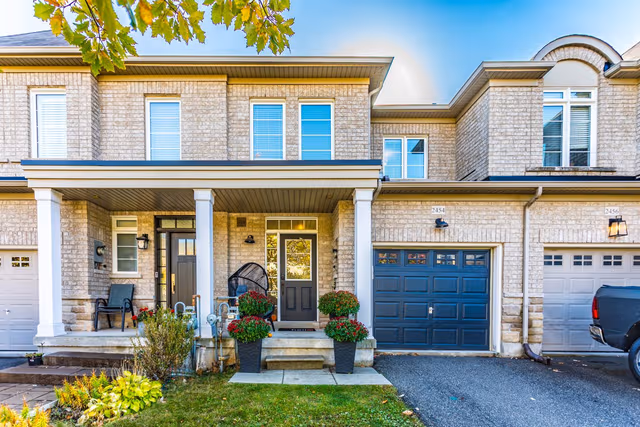 2454 Montagne Ave. Oakville On L6m 0j5