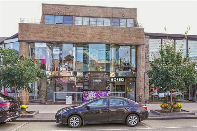 300 Lakeshore Rd. E 2 Oakville On L6j 1j2
