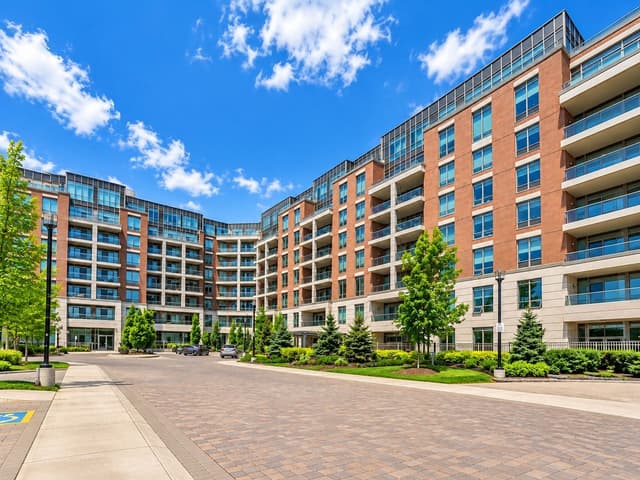 2480 Prince Michael Dr. 332 Oakville On L6h 0h1