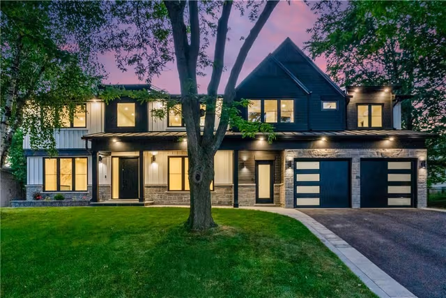 319 Beechfield Rd. Oakville On L6j 5h9