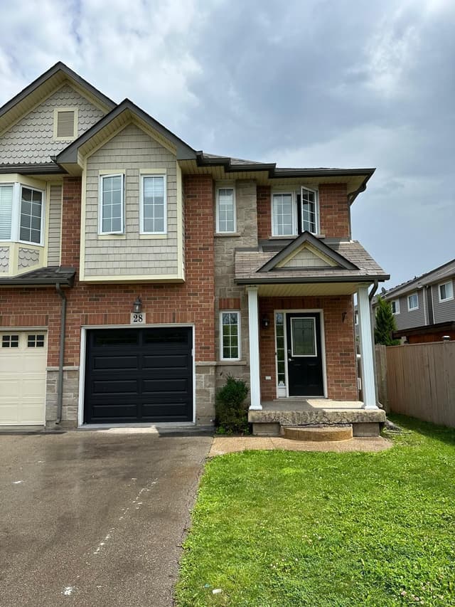 28 Dartmouth Gate Hamilton On L8e 0b9