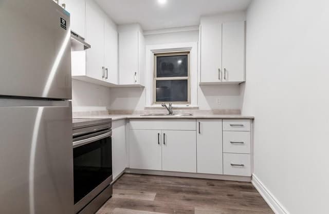 598 Upper James St. A Hamilton On L9c 2y8