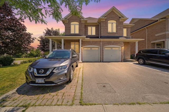 3348 Sunlight St. Mississauga On L5m 0g8