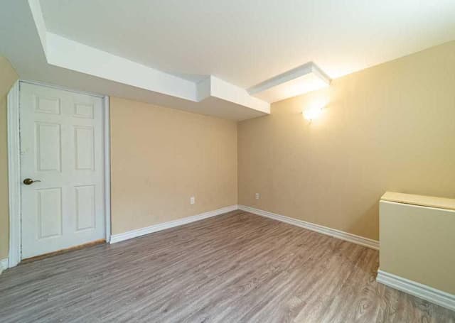 1036 Yates Dr. Milton On L9t 6a7