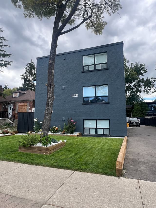328 Lakeshore Rd. 2 Mississauga On L5g 1h4