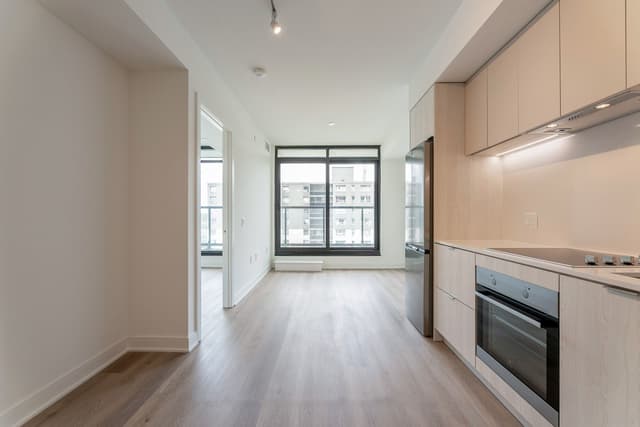 86 Dundas St. E 807 Mississauga On L5a 1w4