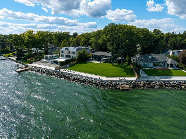 3 Ennisclare Dr. E Oakville On L6j 4n3