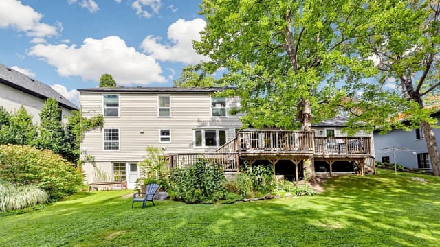 1438 Birchwood Dr. Mississauga On L5j 1t2