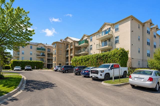 1450 Bishops Gate 111 Oakville On L6m 4n1