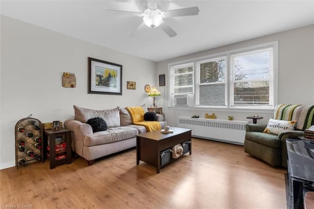 4 Robinson St. 14 Hamilton On L8p 1y5