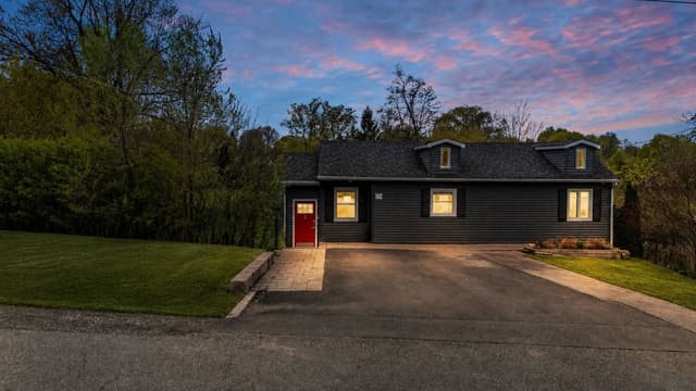 58 Rutledge Rd. Mississauga On L5m 1h4