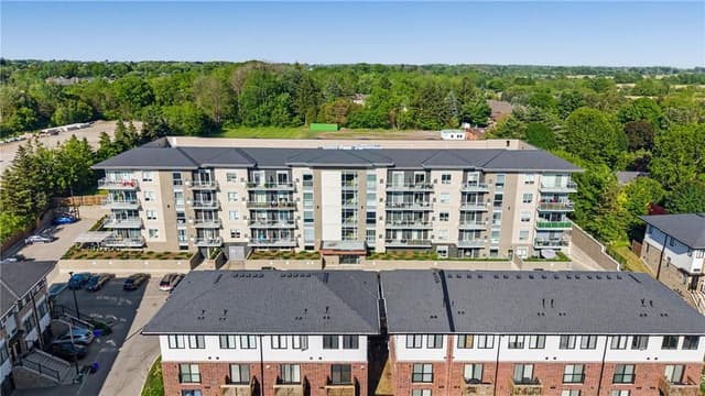 16 Markle Cres. 414 Hamilton On L9g 0h4