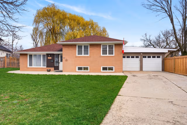 1332 Stanbury Rd. Oakville On L6l 2j4