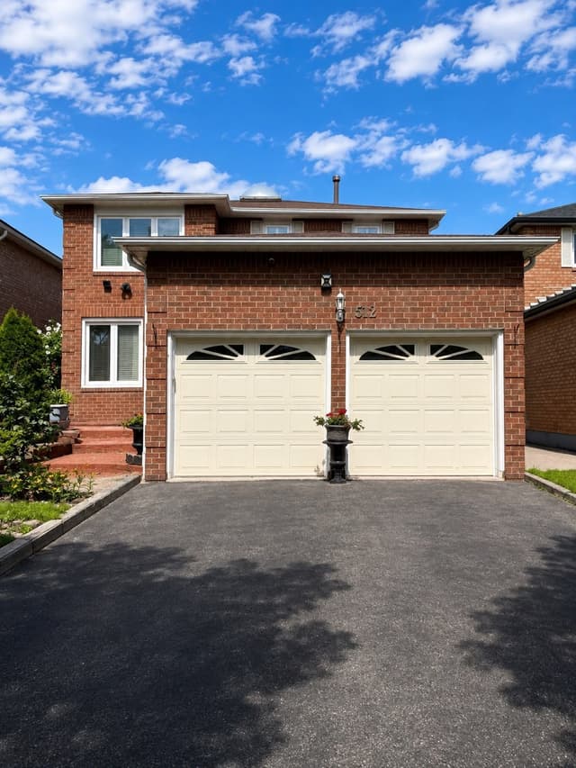 512 Chieftan Circle Mississauga On L4z 3a3