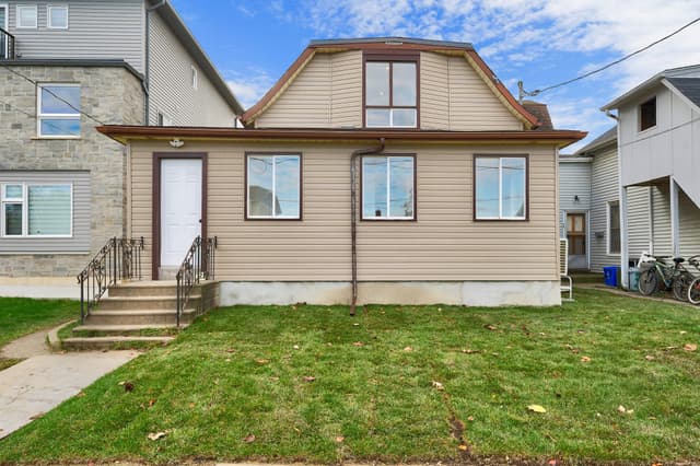27 Oakdale Ave. Apartment B St Catharines On L2p 2b8