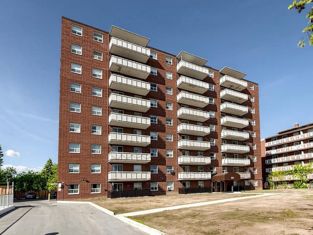 851 Queenston Rd. 708 Hamilton On L8g 1b4