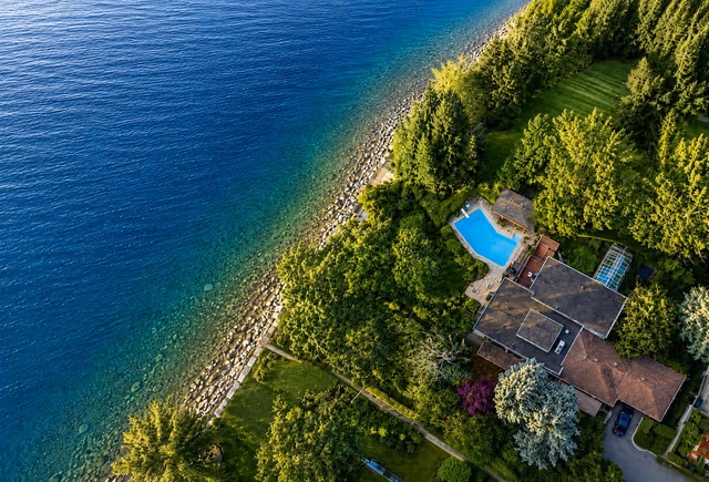 10 Brookfield Rd. Oakville On L6k 2y5